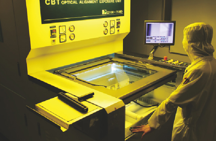 PCB Pattern Transfer Equipment in production workshop